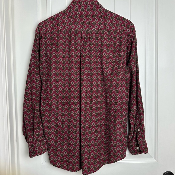 Cambridge classics maroon paisley corduroy button down size medium - Picture 5 of 6